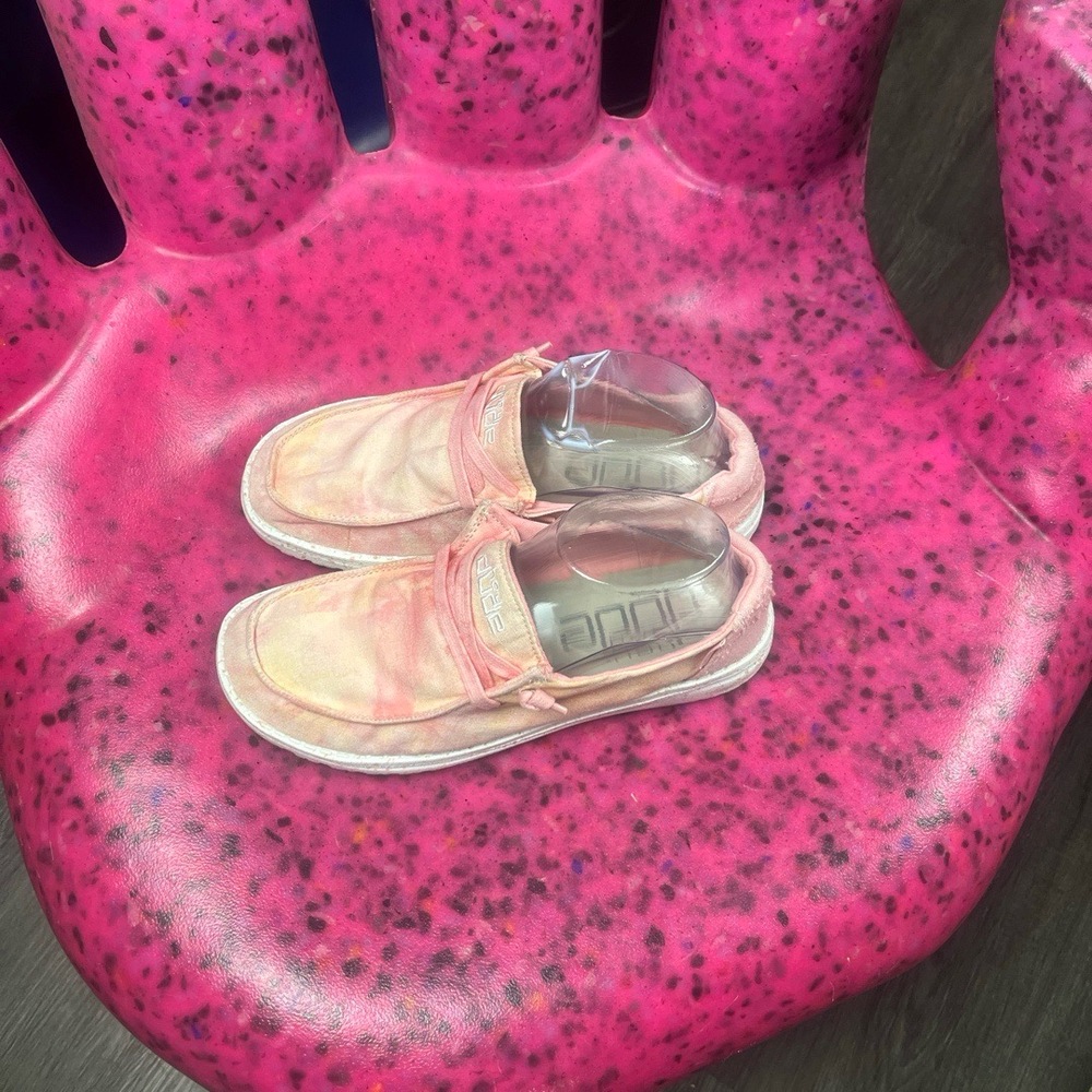 HEY DUDE Wendy Lemon Ombre Shoes US 7 Pink Yellow Tie-Dye Lightweight Bohemian
